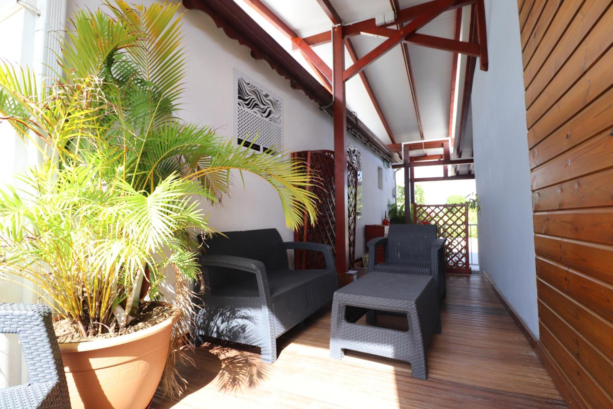 Les Gites De L'Union Les Abymes Room photo